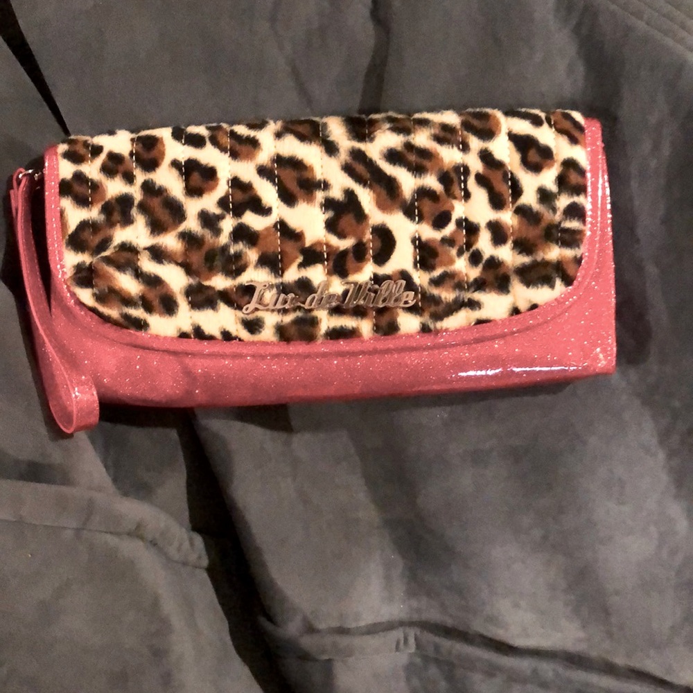 Women’s clutch